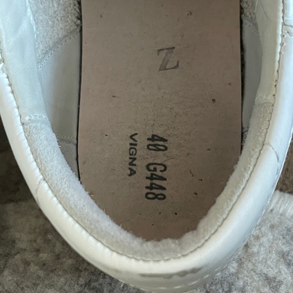 Authentic Golden Goose Superstar Sneaker - Picture 12 of 16